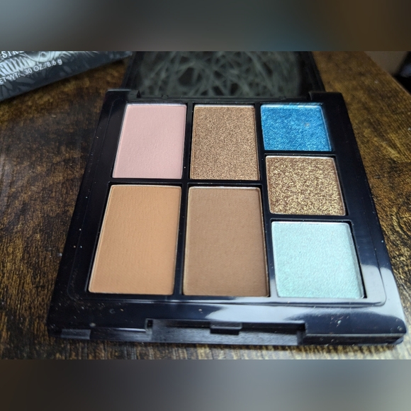 5/75$ REINA REBELDE Wet Dry Eye Color Palette - Picture 11 of 14
